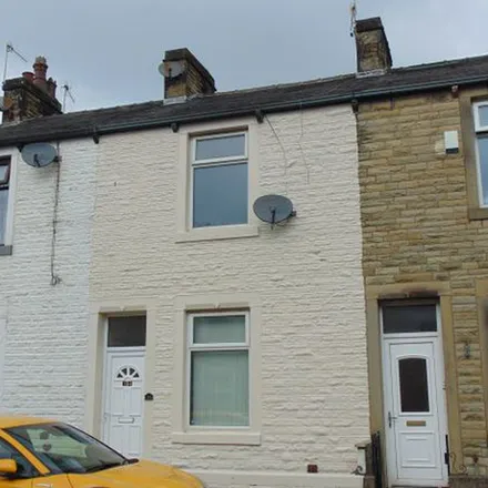 Rent this 3 bed townhouse on Ferndale Street in Burnley, BB10 3EP