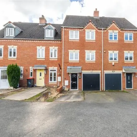 Buy this 3 bed townhouse on Churchward Drive in Dawley, TF3 5FP