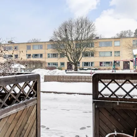 Rent this 3 bed apartment on Soldatgatan 24 in 723 44 Västerås, Sweden