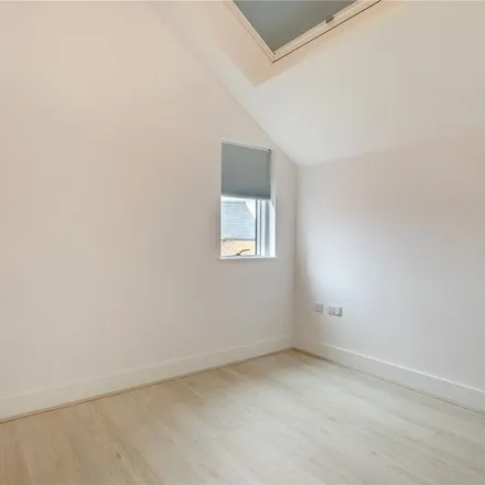 Rent this 2 bed apartment on 291 Hills Road (cycleway) in Cambridge, CB2 8RP