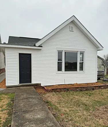 Buy this 3 bed house on 539 Northeast 5th Street in Washington, IN 47501