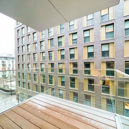 Rent this 2 bed apartment on The Pastry Parlour in 8 Piazza Walk, London