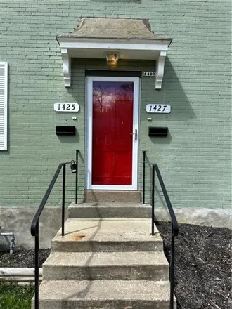 Image 2 - 1439 Franklin Avenue, Wilkinsburg, PA 15221, USA - House for sale