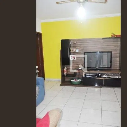 Buy this 3 bed house on Rua dos Crisântemos in Assunção, São Bernardo do Campo - SP