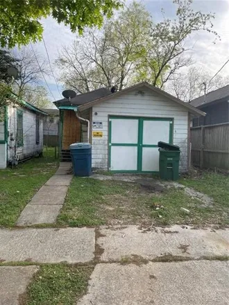 Buy this 2 bed house on 3384 Drew Street in Houston, TX 77004