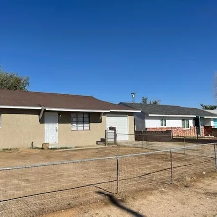 Image 2 - 15330 Blackfield Street, Mojave, Kern County, CA 93501, USA - House for sale