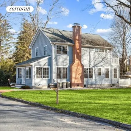 Rent this 3 bed house on 15 Hamilton Avenue in Village of Sag Harbor, Suffolk County