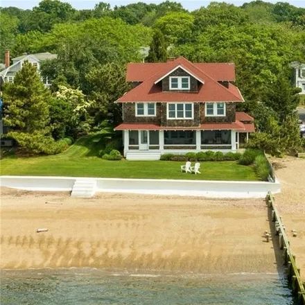 Buy this 7 bed house on 118 Middle Beach Road in Seaview Beach, Madison