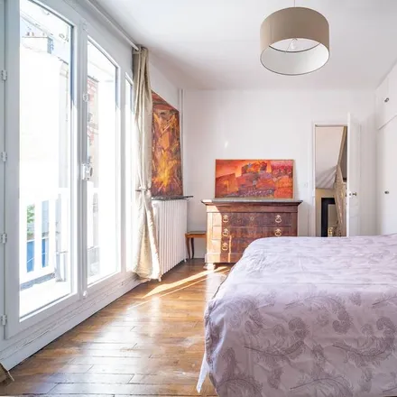 Rent this 6 bed apartment on Boulogne-Billancourt in Hauts-de-Seine, France