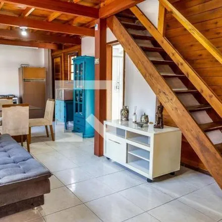 Rent this 2 bed house on Servidão Knussen in Lagoa da Conceição, Florianópolis - SC