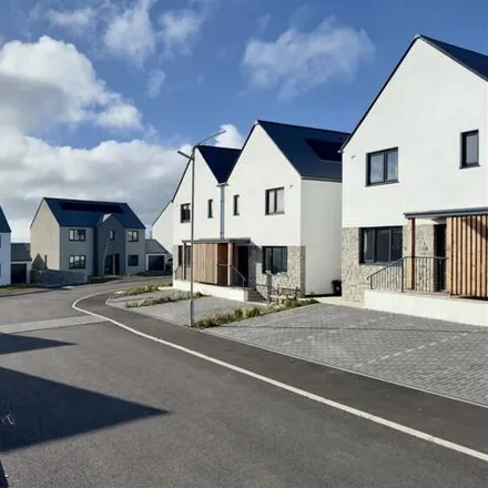 Rent this 3 bed duplex on Pentire Green in Crantock, TR8 5SG