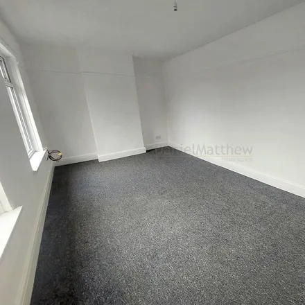 Image 6 - Barry Road, Barry, CF62 8HF, United Kingdom - Apartment for rent