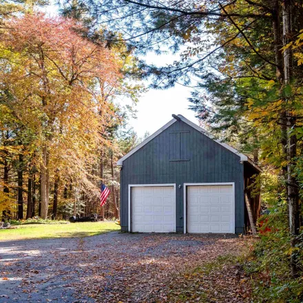 Image 3 - 169 Mast Road, Epping, NH 03042, USA - Loft for sale