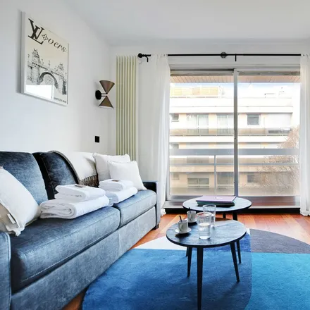 Image 4 - 234 Rue du Faubourg Saint-Honoré, 75008 Paris, France - Apartment for rent