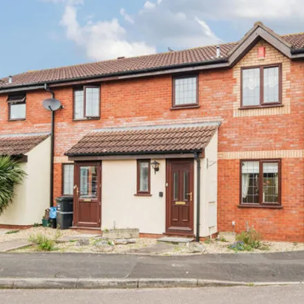Buy this 3 bed house on 34 Amber Mead in Taunton, TA1 2RY
