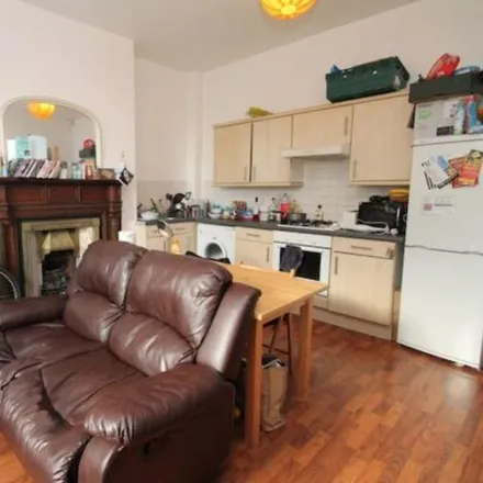 Rent this 2 bed apartment on Cross Cliff Road in Leeds, LS6 2AX