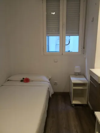 Rent this 16 bed room on Caprichos J.J. in Calle de Fernando el Católico, 28015 Madrid