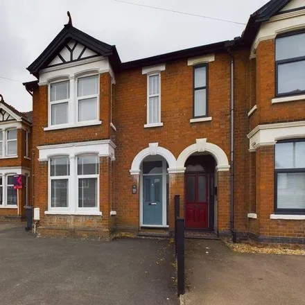 Rent this 6 bed house on Stroud Road in Gloucester, GL1 5AJ