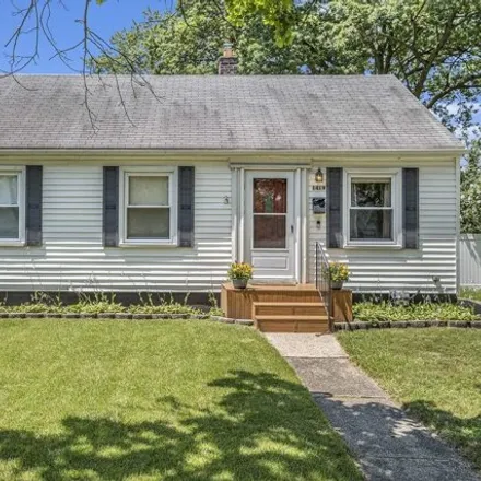Buy this 3 bed house on 1419 N Blair Ave in Royal Oak, Michigan