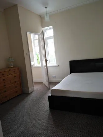 Rent this 4 bed room on Ball Hill District Centre in 37 Bray's Lane, Coventry