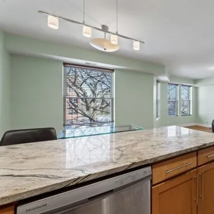 Image 6 - 6424-6426 South Woodlawn Avenue, Chicago, IL 60637, USA - Condo for sale