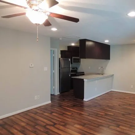 Rent this 1 bed condo on 5333 Richmond Ave