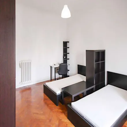 Rent this 3 bed room on Kamal in Viale Giovanni da Cermenate, 20136 Milan MI