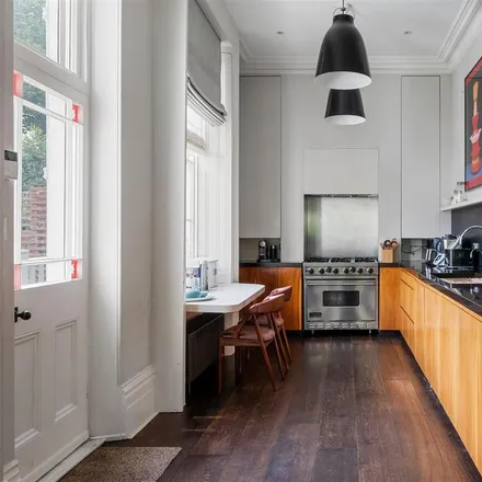 Image 3 - 52 Regent's Park Road, Primrose Hill, London, NW1 7SY, United Kingdom - Apartment for rent