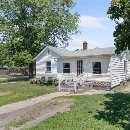 Image 1 - 202 East Locust Street, Tolono, Champaign County, IL 61880, USA - House for sale