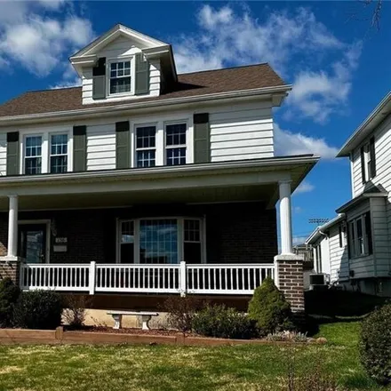 Buy this 3 bed house on Grant Alley in Lehighton, PA 18235