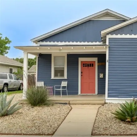 Rent this 2 bed house on 1320 South Lake Street in Fort Worth, TX 76104
