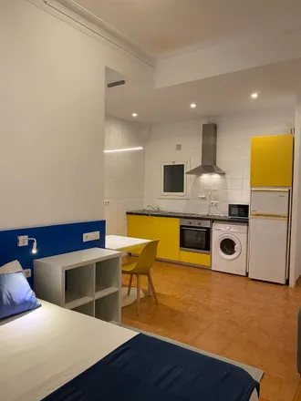 Image 2 - Uniq Gifts, Carrer de Ferran, 08001 Barcelona, Spain - Apartment for rent