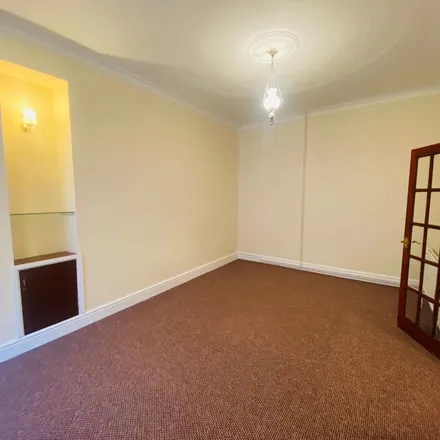 Rent this 3 bed apartment on Martin Street in Swansea, SA6 7BS