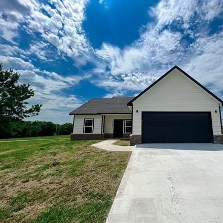 Buy this 3 bed house on 17598 West Grandview Road in Tahlequah, OK 74464