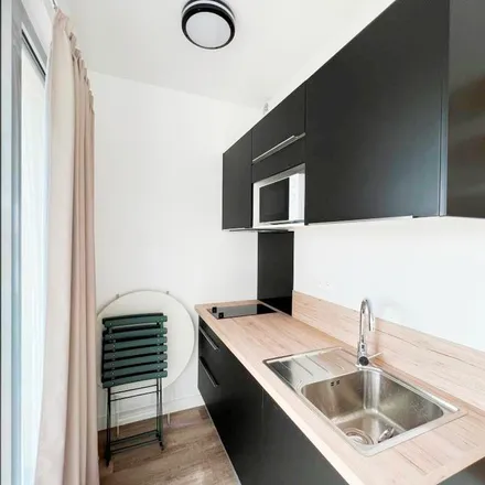 Image 5 - Upsilon, Rue Bobillot, 33800 Bordeaux, France - Apartment for rent