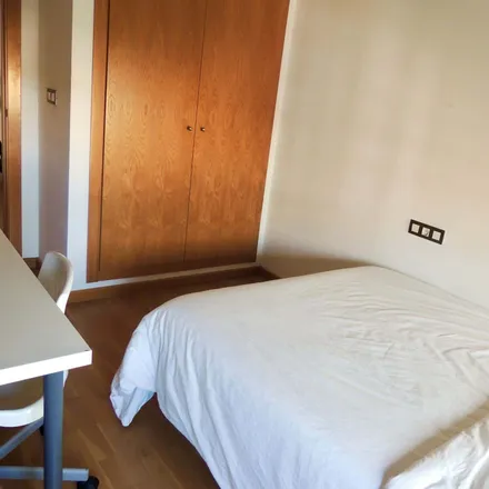 Rent this 4 bed room on Plaça d'Espanya in Castelló de la Plana, Spain