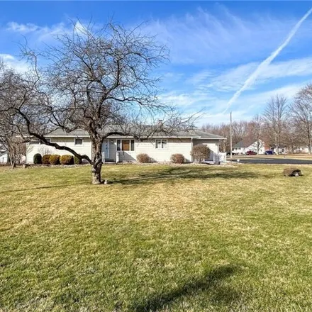 Buy this 3 bed house on 1394 Shannon Road in Girard, OH 44420