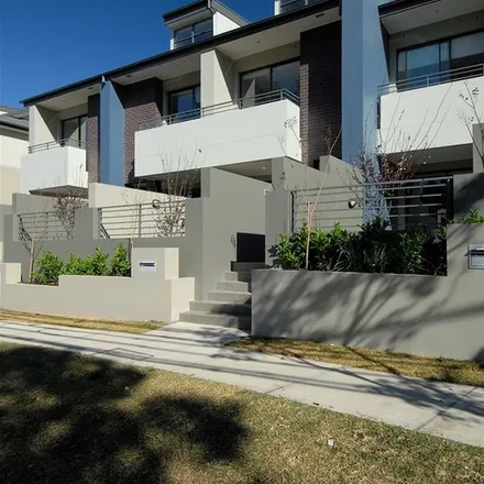 Rent this 3 bed townhouse on Palmer Street in Naremburn NSW 2062, Australia