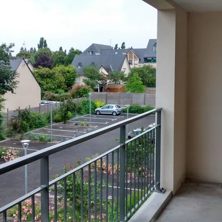 Rent this 3 bed apartment on 10 Rue du Parc in 35590 Saint-Gilles, France