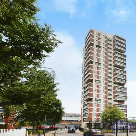 Image 2 - Columbia Point, Moodkee Street, Canada Water, London, SE16 7BH, United Kingdom - Apartment for sale