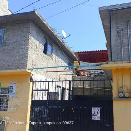 Buy this 6 bed house on Calle Camelia in Iztapalapa, 09637 Mexico City