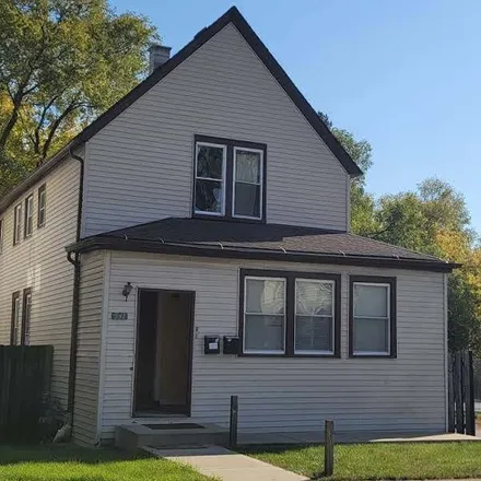 Buy this 2 bed duplex on Mount Zion Missionary Baptist Church in Oak Street, Waukegan