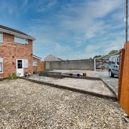 Image 5 - Norwood Crescent, Barry, CF63 2AR, United Kingdom - Duplex for sale