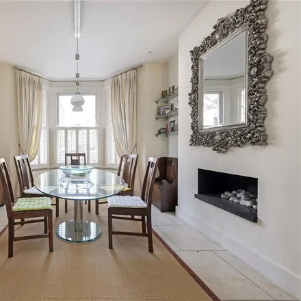 Image 4 - Bramfield Road, London, SW11 6SF, United Kingdom - Townhouse for rent