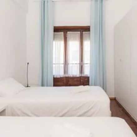 Image 2 - Rua de Almada - Room for rent