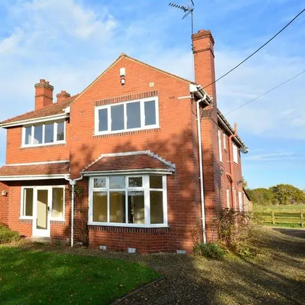 Rent this 4 bed house on South Duffield Road in Osgodby, YO8 5HR