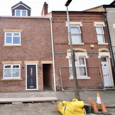 Buy this 4 bed townhouse on Down Street in Leicester, LE4 6JT