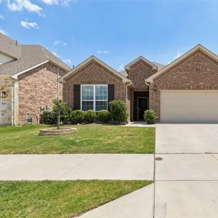 Buy this 5 bed house on 5860 Brightfield Rd in Fort Worth, Texas