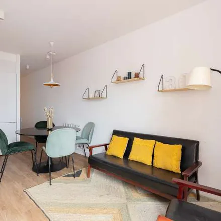 Image 7 - Carrer de Provença, 35, 08029 Barcelona, Spain - Apartment for rent