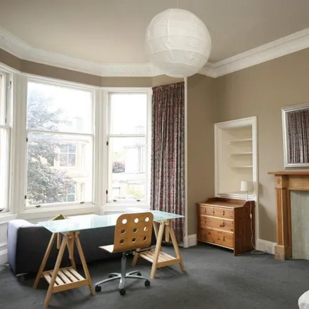 Image 6 - Strathearn Road, City of Edinburgh, EH9 2AF, United Kingdom - Apartment for rent